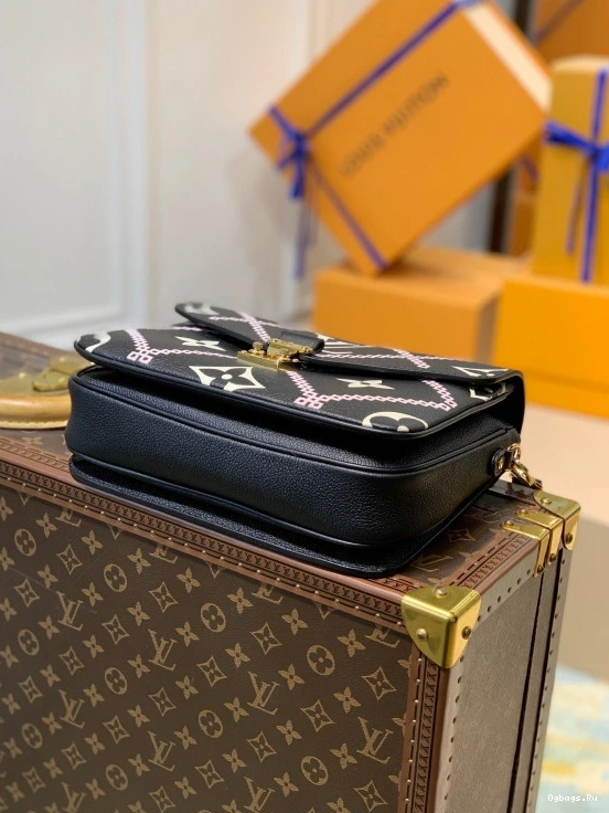 LOUIS POCHETTE MÉTIS VUITTON 0331